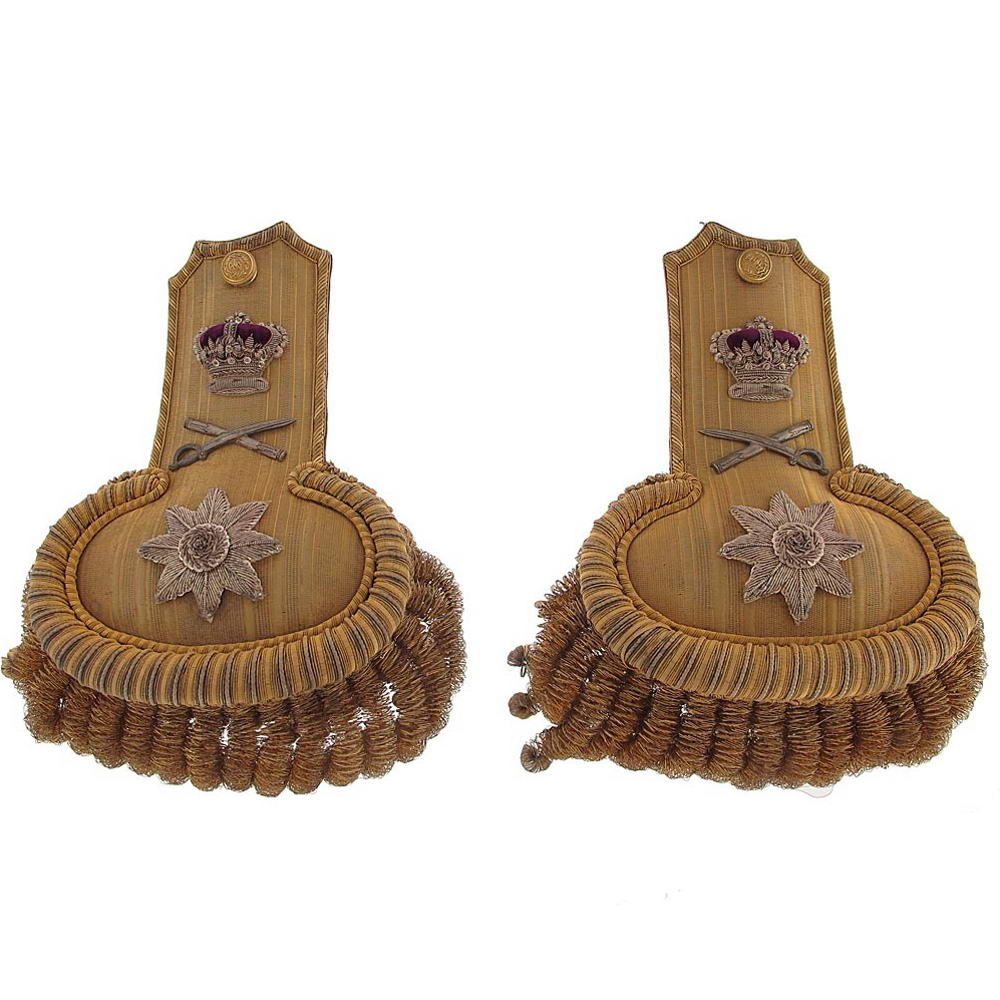 Epaulettes